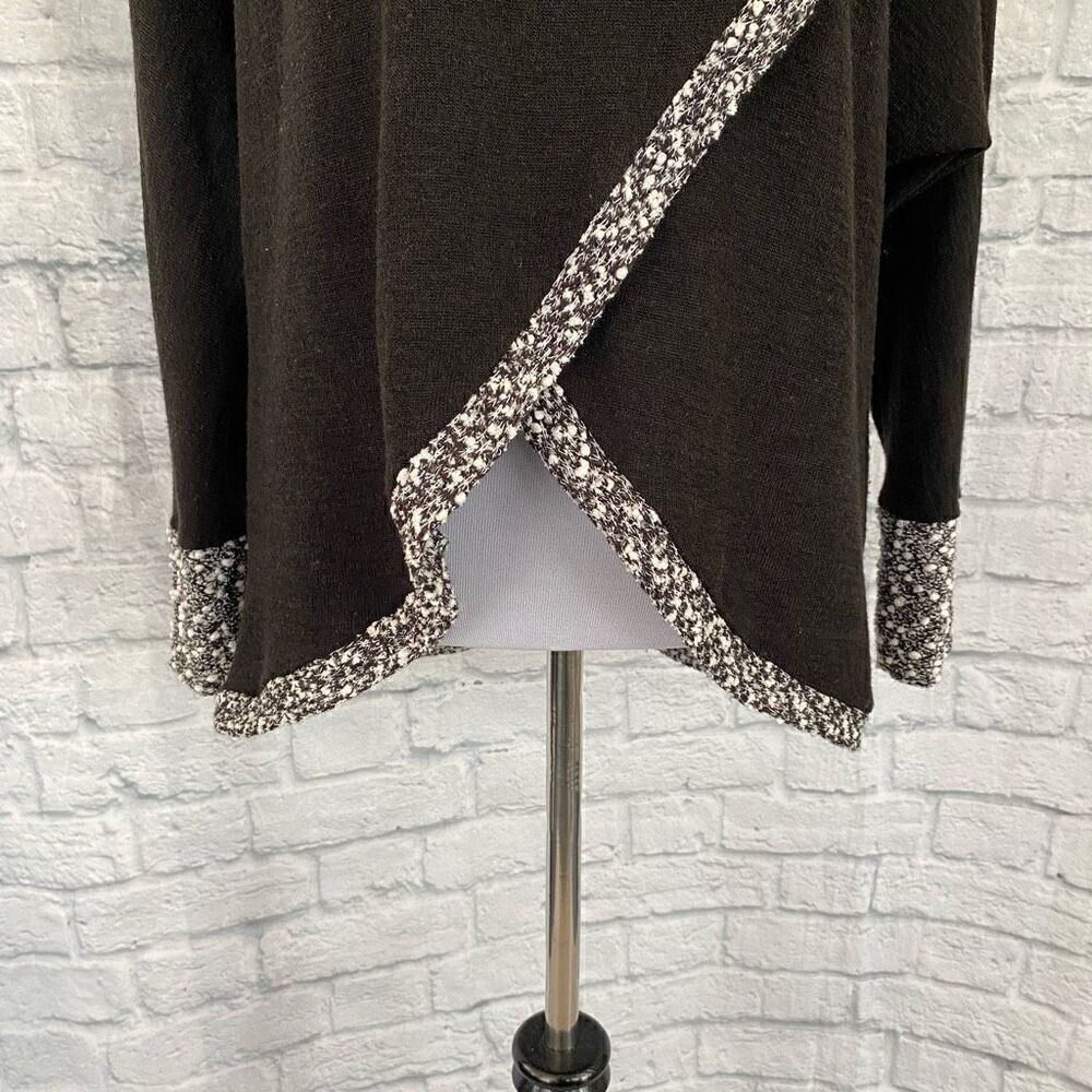Michael Tyler women M pullover cowl neck sweater scallop front black & white - Picture 2 of 10